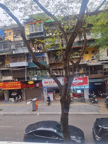 Chuyển nhượng quán cafe 40m2, lô góc, khu đông dân cư, văn phòng