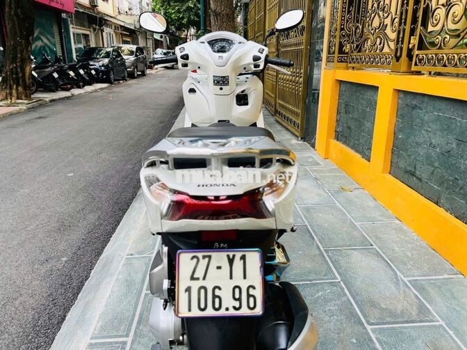 Honda Lead Trắng 2024 máy 125cc bao mới chinh chủ