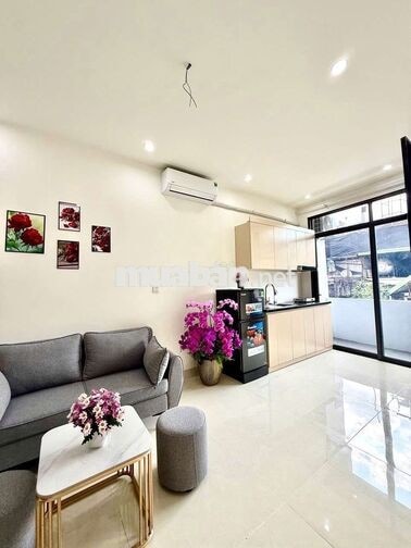 Siêu hot CCMN 1n1k 40m2 full đồ xịn sò. ban công thoáng ngay Hồ Ba Mẫu