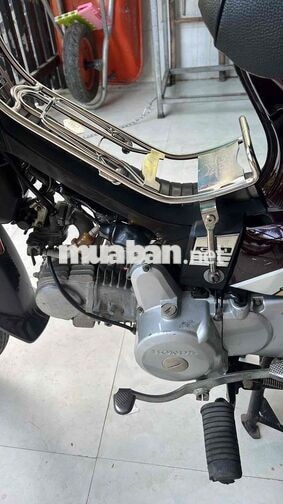 Honda Dream Nâu Cổ điển