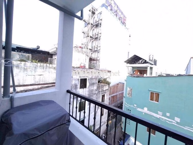 354/6 Võ Văn Kiệt, P. Cô Giang, Quận 1 Phòng 4 lầu 3 - 7,9 - 2 giường