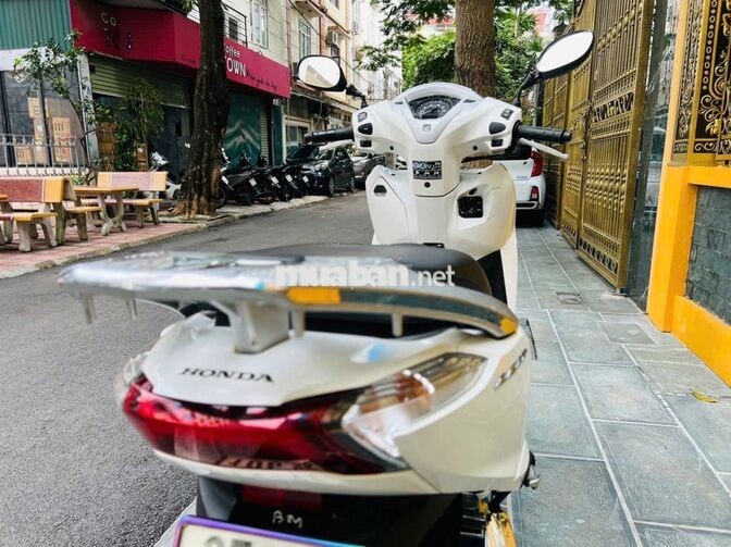 Honda Lead Trắng 2024 máy 125cc bao mới chinh chủ
