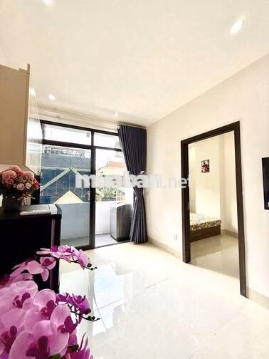 Siêu hot CCMN 1n1k 40m2 full đồ xịn sò. ban công thoáng ngay Hồ Ba Mẫu
