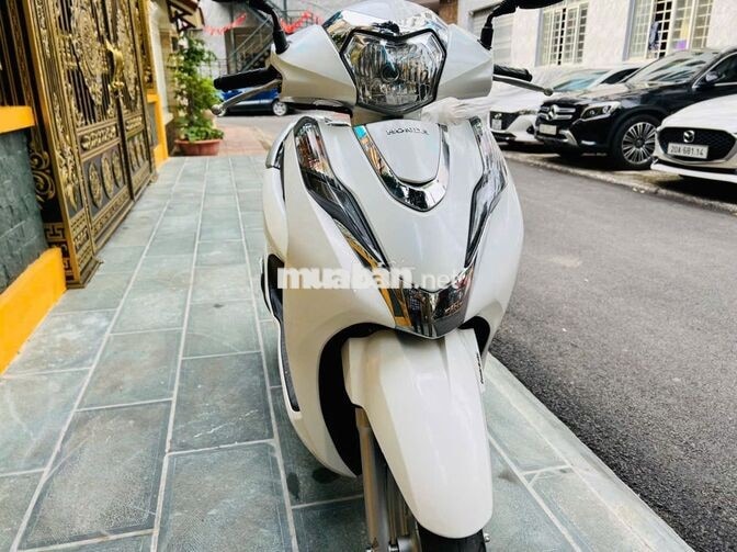 Honda Lead Trắng 2024 máy 125cc bao mới chinh chủ