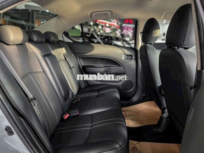 Xã kho [Mới 100%]Attrage 2025 CVT Premium.