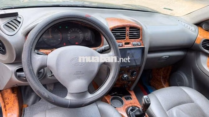 Hyundai Santa Fe 2003 Máy dầu Số sàn Đen