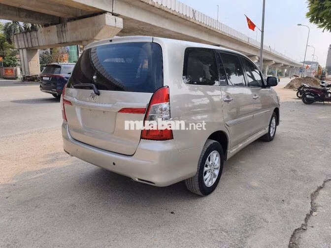 Innova G 2.0AT 2014