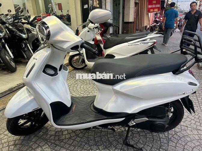Grande Limited ABS Smartkey 6/2023 Trắng Ngọc chai