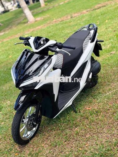 🆘Honda Vario 150 2021 Trắng đen lên mâm crom mới