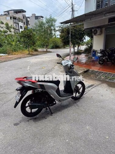 Honda Vision 2026 Xám xi măng 2500 km
