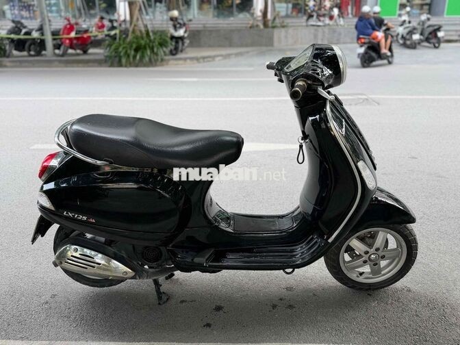 PIAGGIO Vespa LX biển Hà Nội