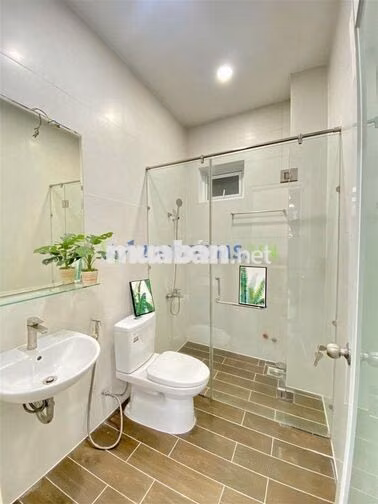 Căn Hộ Quận 8 Cao Cấp _ Ban Công 30m2 Siêu Thoáng