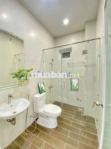Căn Hộ Quận 8 Cao Cấp _ Ban Công 30m2 Siêu Thoáng