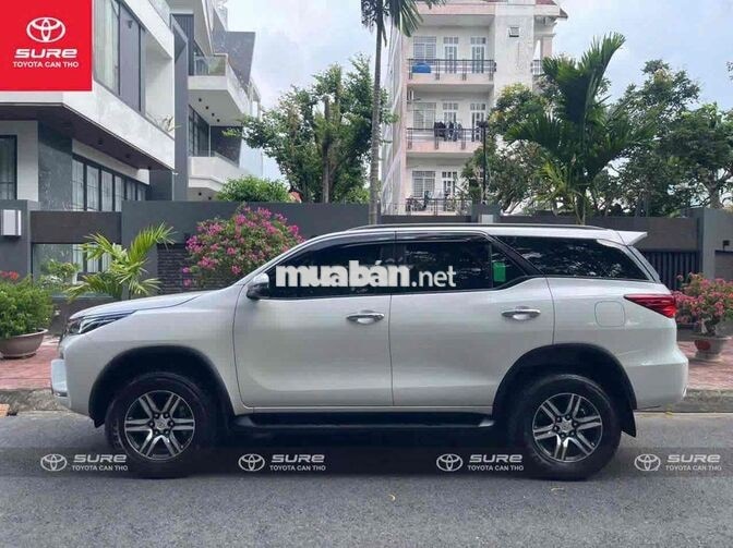 Toyota Fortuner G 4x2 2020 Trắng 7 chỗ Tự động
