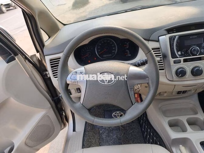 Innova G 2.0AT 2014
