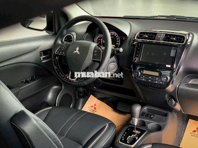 Xã kho [Mới 100%]Attrage 2025 CVT Premium.