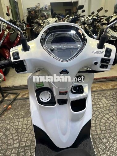 Grande Limited ABS Smartkey 6/2023 Trắng Ngọc chai