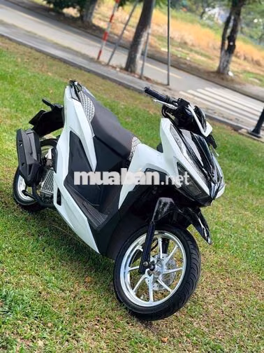 🆘Honda Vario 150 2021 Trắng đen lên mâm crom mới