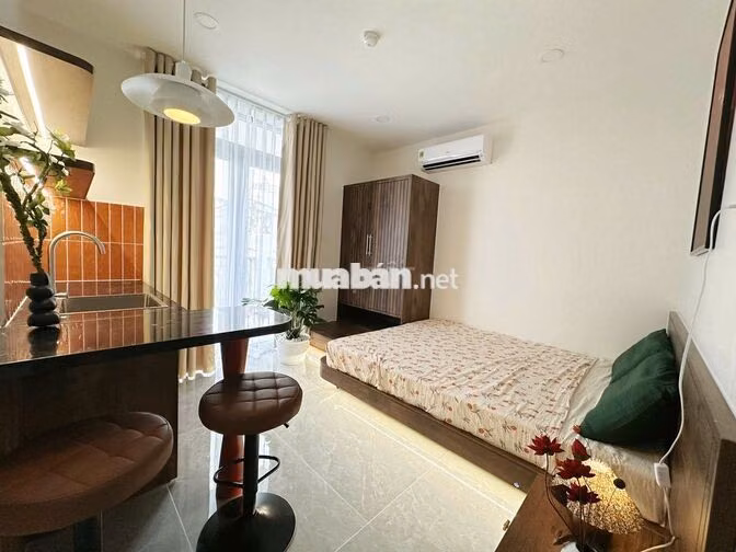 Căn hộ thang máy hầm xe ban công full nội thất ngay Nơ Trang Long BTH