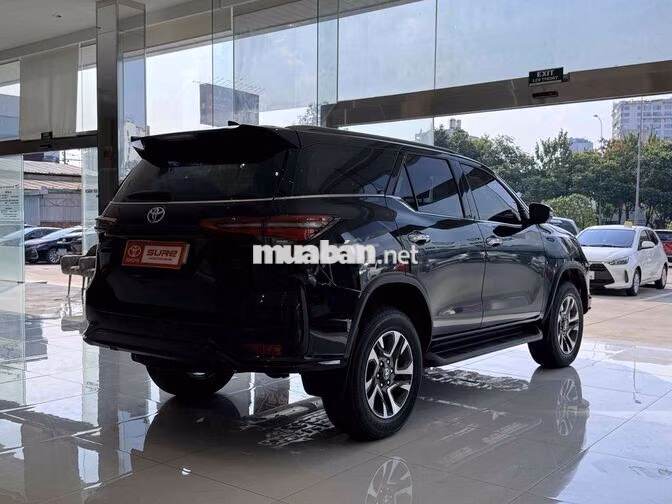 Toyota Fortuner 2025-Xăng Đặc Biệt Legender 2 Cầu