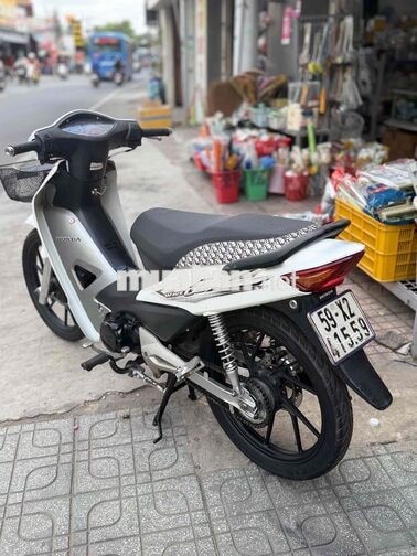 Honda Wave 2013 Trắng 2 thắng đĩa