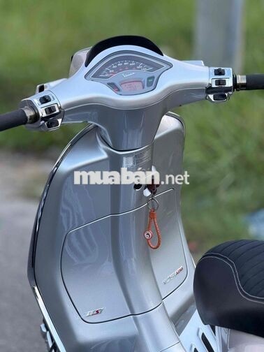 Piaggio Vespa Sprint iGet ABS Bạc