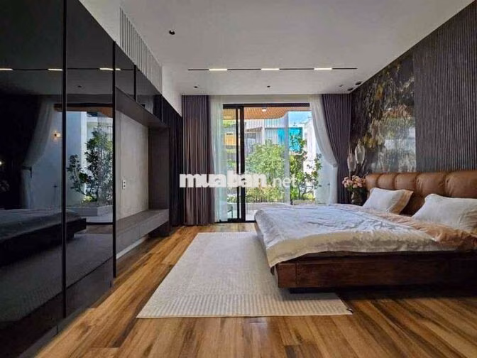 Nhà 3 tầng 4 phòng ngủ Hướng Tây Nam cần bán tại Hoà Xuân