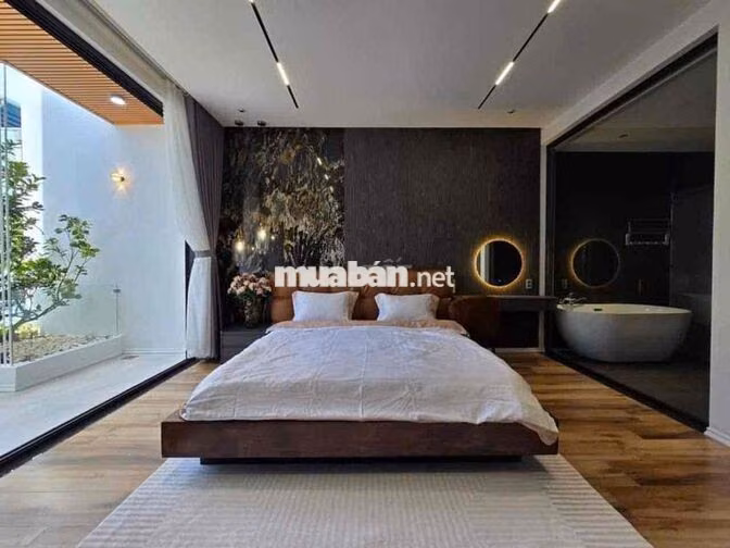 Nhà 3 tầng 4 phòng ngủ Hướng Tây Nam cần bán tại Hoà Xuân