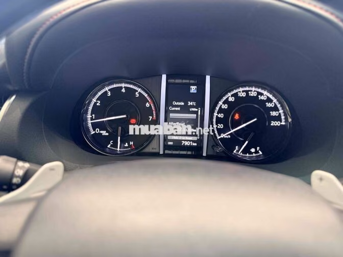 Toyota Fortuner 2025-Xăng Đặc Biệt Legender 2 Cầu