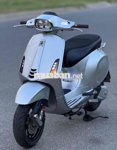 Piaggio Vespa Sprint iGet ABS Bạc