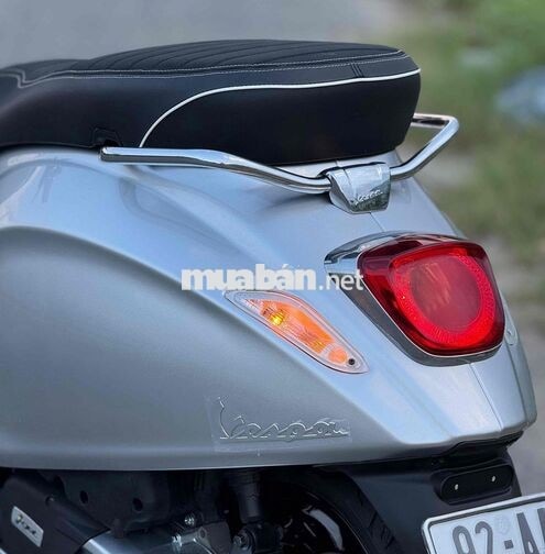 Piaggio Vespa Sprint iGet ABS Bạc
