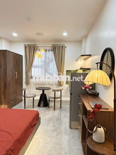 Căn hộ thang máy hầm xe ban công full nội thất ngay Nơ Trang Long BTH