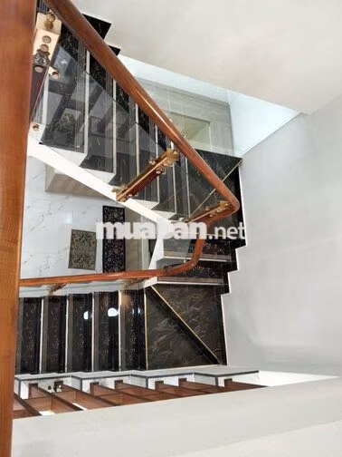 BÁN NHÀ MẶT TIỀN ĐƯỜNG SÔ QUẬN 8 - 48M2 2 TẦNG VỚI 3PN - GIÁ 7.8 TỶ