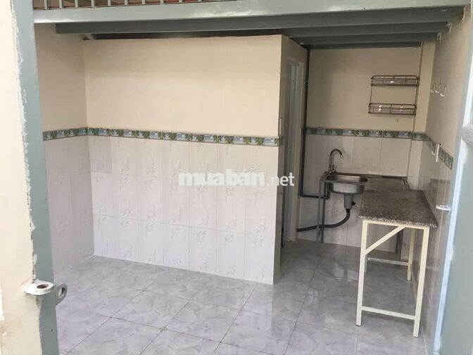 CHO THUÊ PHÒNG TRỌ RỘNG CÓ GÁC XÉP ĐƯỜNG DƯƠNG QUẢNG HÀM PHƯỜNG 5 GV 