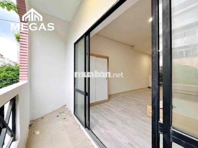 CHO THUÊ CĂN HỘ BAN CÔNG SIÊU RỘNG Ở SƯ VẠN HẠNH QUẬN 10 GIÁ RẺ T9/26
