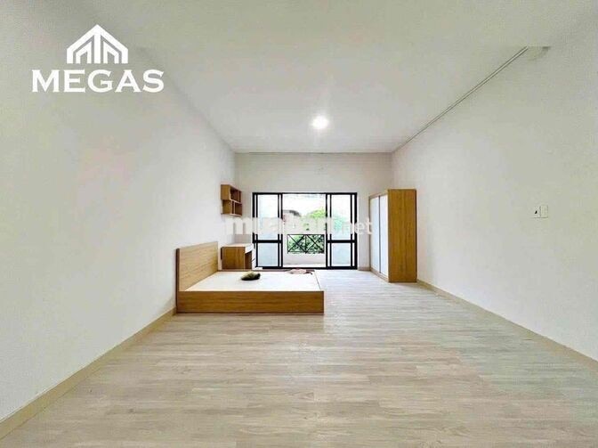 CHO THUÊ CĂN HỘ BAN CÔNG SIÊU RỘNG Ở SƯ VẠN HẠNH QUẬN 10 GIÁ RẺ T9/26