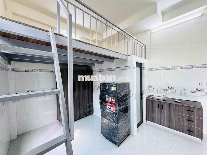 DUPLEX MỚI XÂY HOÀN TOÀN ĐẸP, THOÁNG MÁT NGAY PHẠM VĂN ĐỒNG