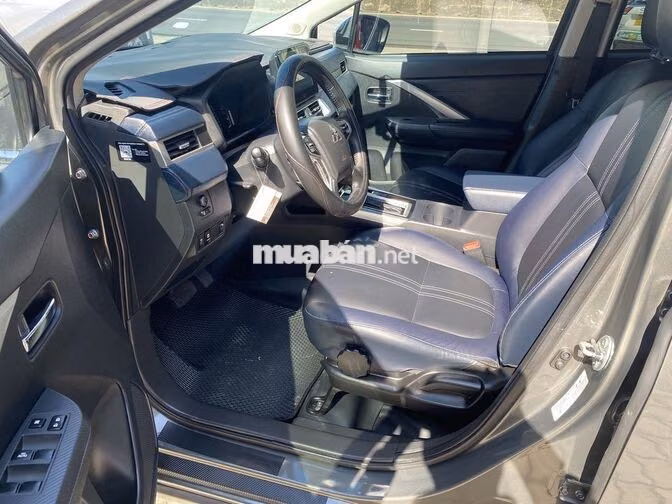 XPANDER CROSS NÂU 2025 ODO 25000KM TẶNG 1 NĂM BH
