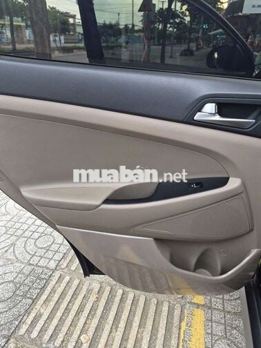 Hyundai Tucson 2019 2.0 đặc biệt Đen