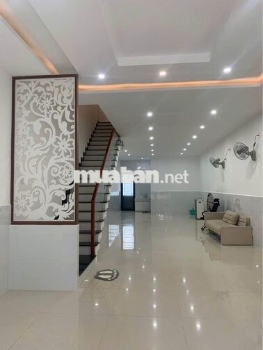 Cho thuê nhà 3 tầng MT đường Bùi Trang Chước (Đường 10m5) .Giá 25tr/th