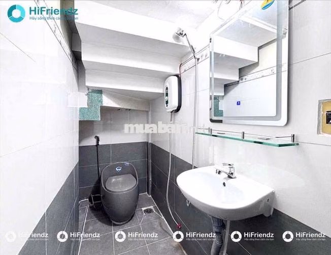 Chính Chủ Share Phòng Tại 98F Lê Lai Q.1 Phòng Ở Liền Ngay Chợ Giá 5tr