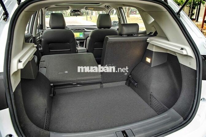 MG ZS Standard 1.5 AT 2WD 2025 Trắng