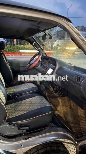 Toyota Hiace Xe tải van 3 chỗ
