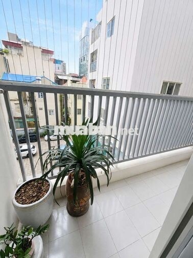 Bán chung cư chính chủ 2 ngủ 76m2 tại CT36 ngõ 28 Xuân La, Tây Hồ.