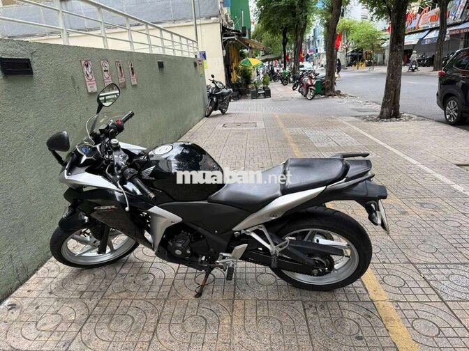 Honda CBR 250R 2013 Đen, Bạc 28.201 km