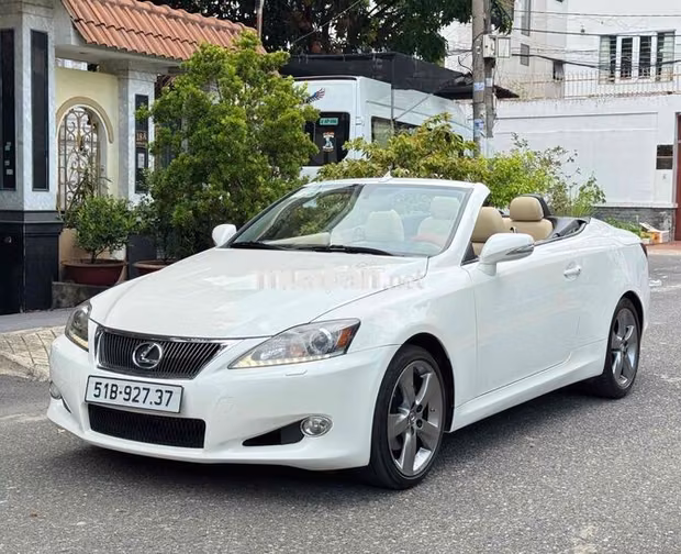 Lexus IS 250C 2010 Trắng 79.000km