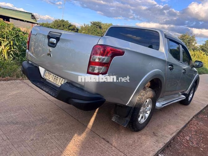 Mitsubishi Triton 2017 Số sàn 1 cầu