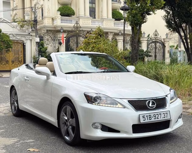 Lexus IS 250C 2010 Trắng 79.000km