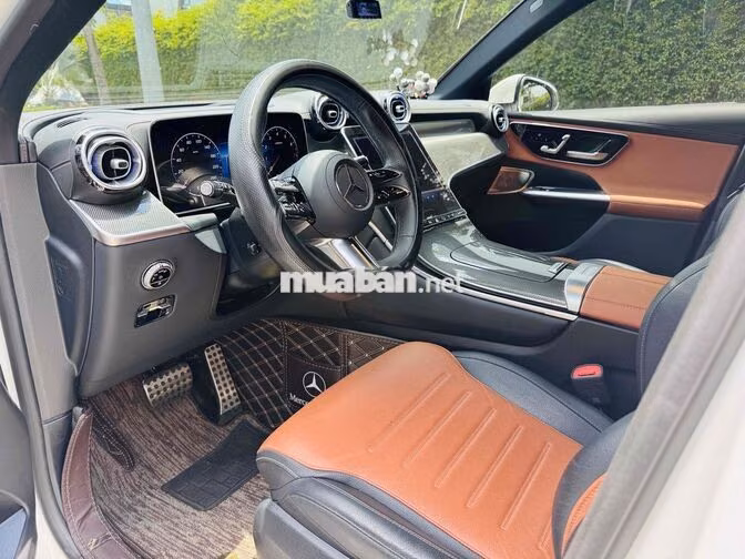 Mercedes GLC300 Allnew V1 2023 Trắng/Nâu Có HUD