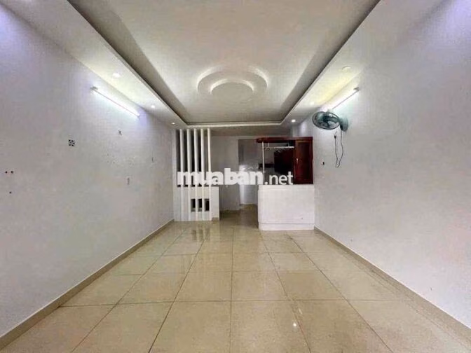 NHÀ CHO THUÊ CÁCH MT QUANG TRUNG P11 GV 30M 2PN RỘNG THOÁNG